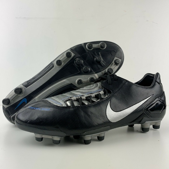 size 15 men's soccer cleats